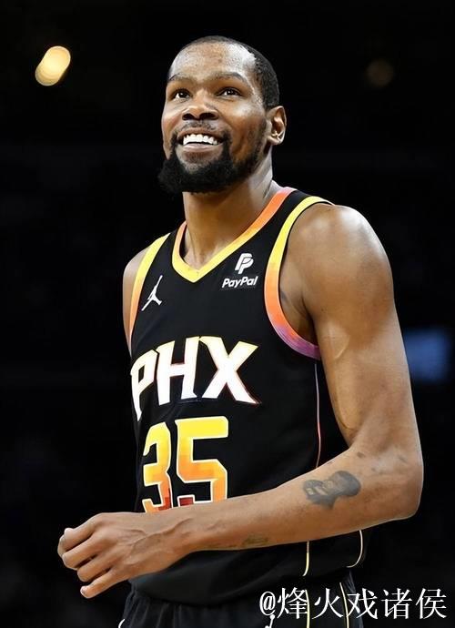 杜兰特成为NBA历史最年长单场25+得分5+封盖的锋线球员 杜兰特成为NBA历史最年长单场25+得分5+封盖的锋线球员